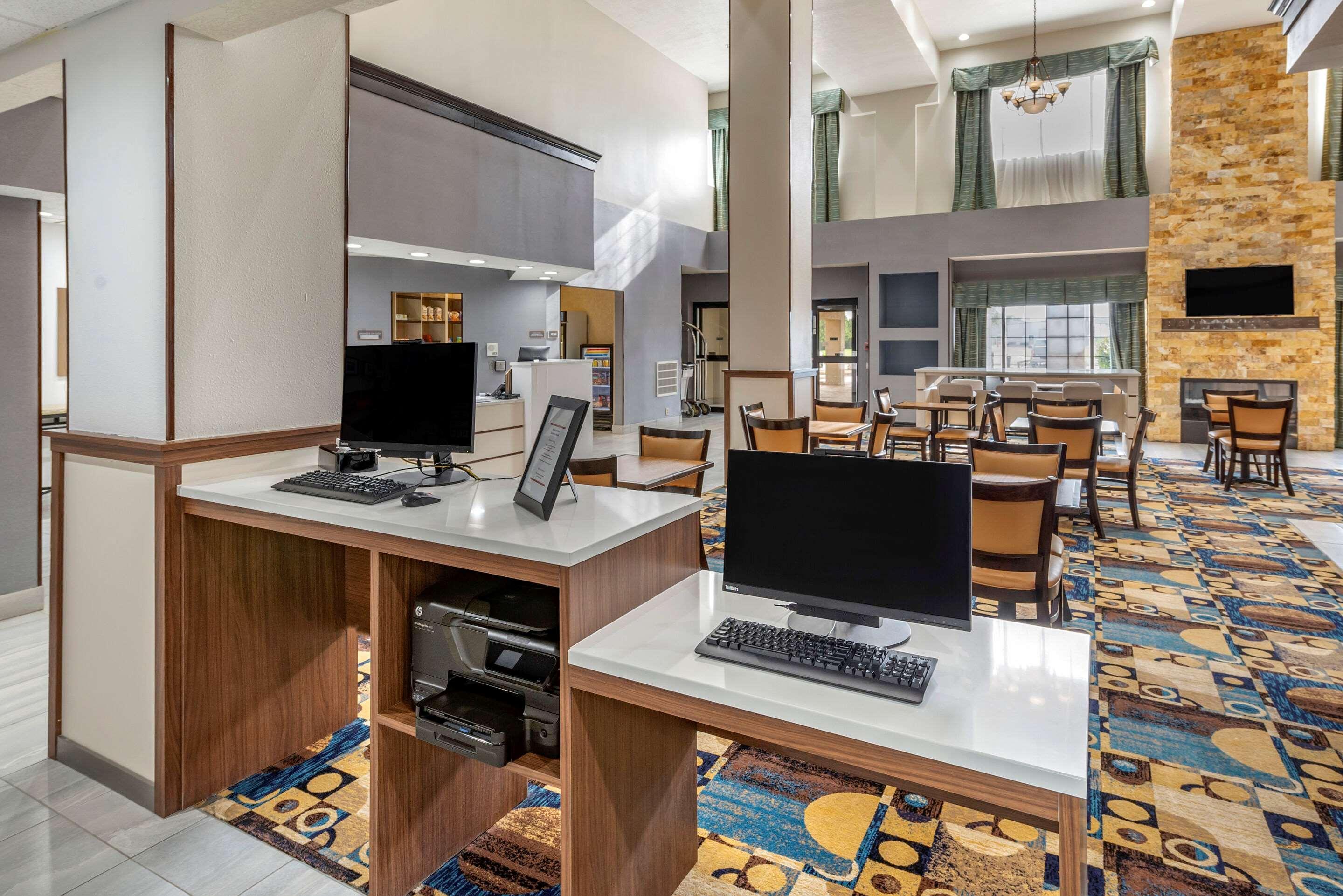 Comfort Suites Clovis Esterno foto